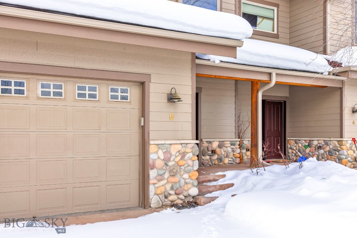 Tamarack Court Condo - Residential