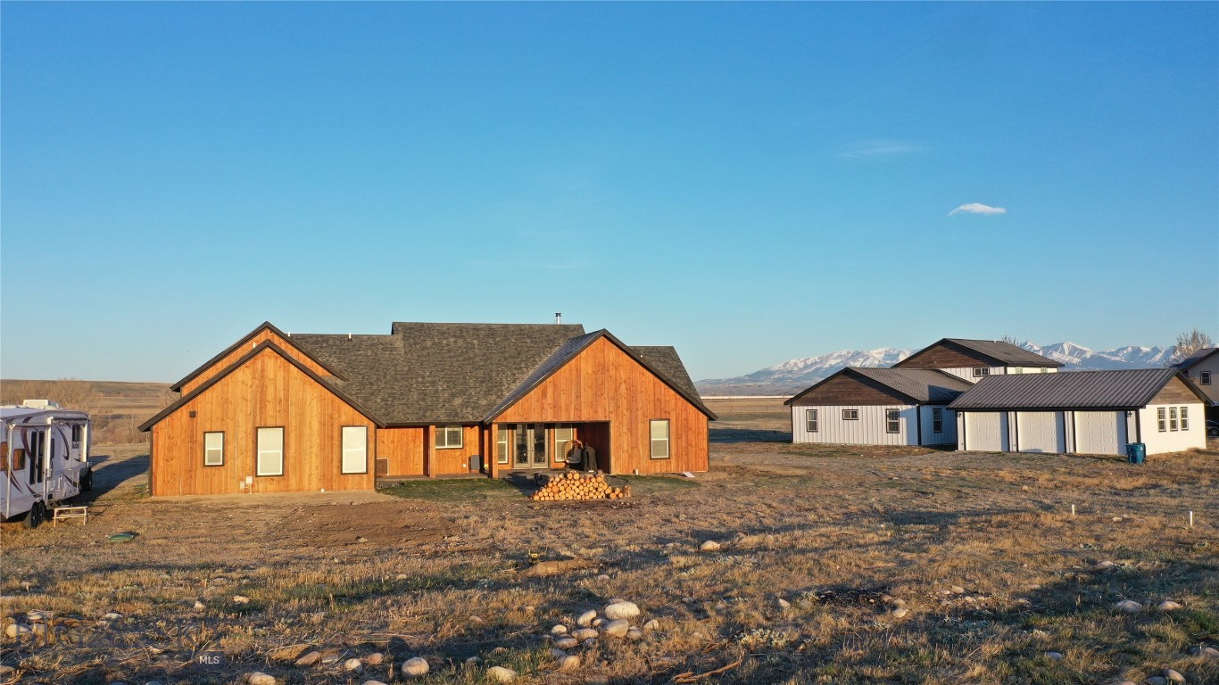 Yellowstone Meadows - Residential