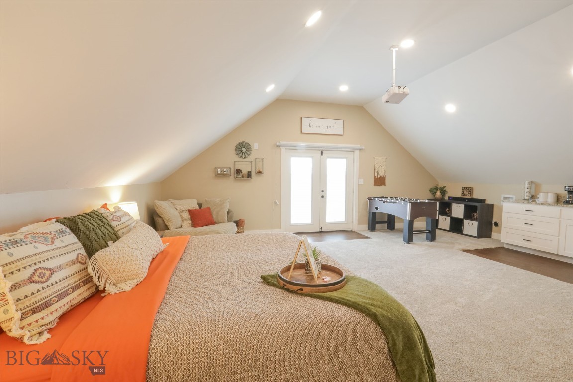 Yellowstone Meadows - Residential