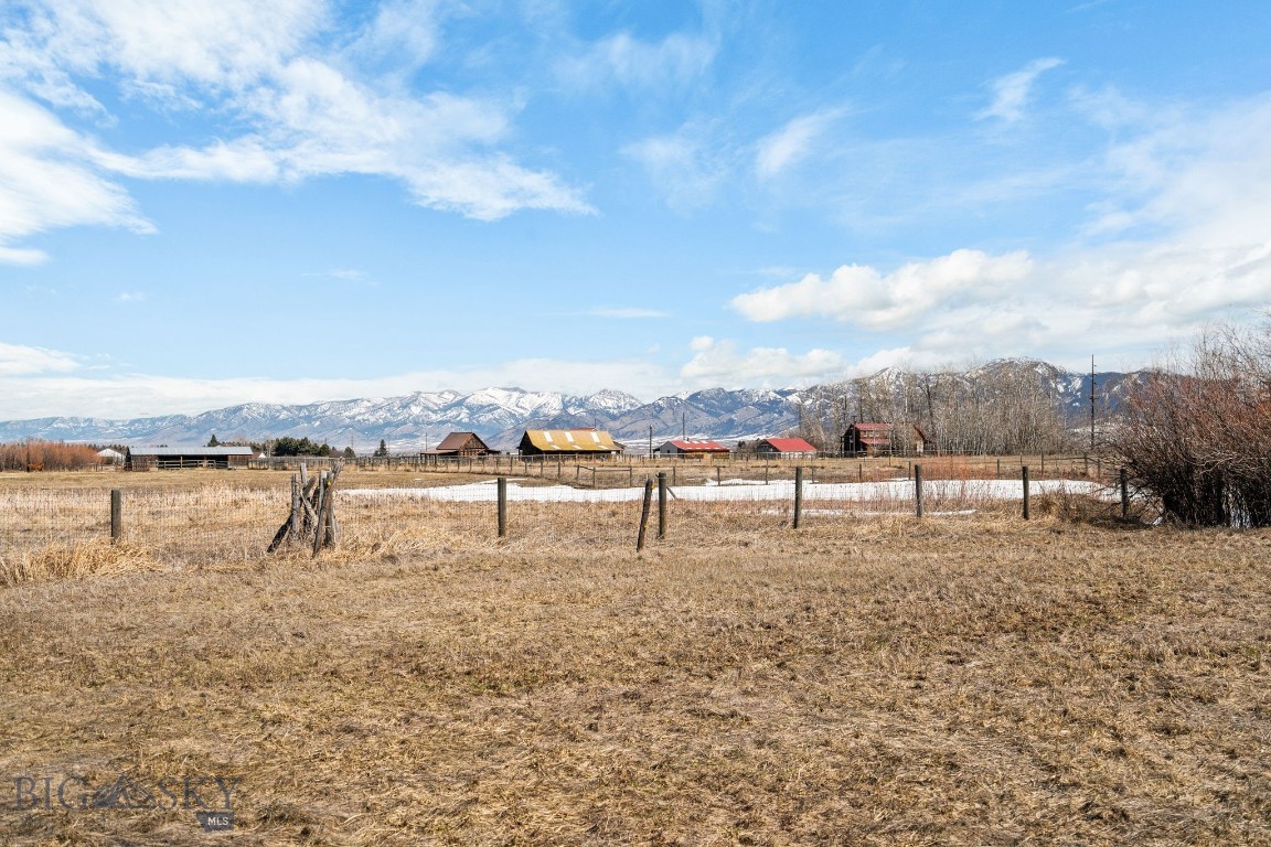 Bozeman, Montana 59718, United States, 3 Bedrooms Bedrooms, ,3 BathroomsBathrooms,Residential,Contingent,99866