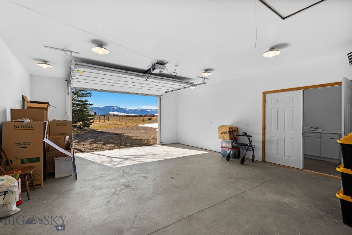 Bozeman, Montana 59718, United States, 3 Bedrooms Bedrooms, ,3 BathroomsBathrooms,Residential,Contingent,99866