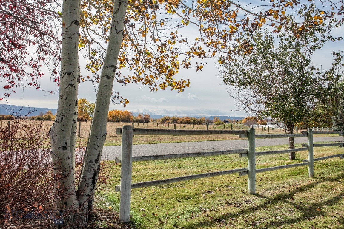 Bozeman, Montana 59718, United States, 3 Bedrooms Bedrooms, ,3 BathroomsBathrooms,Residential,Contingent,99866