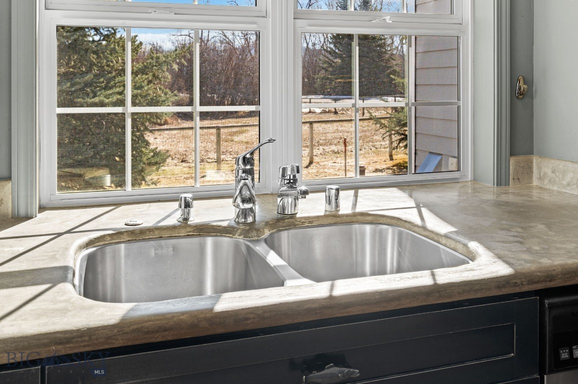 Bozeman, Montana 59718, United States, 3 Bedrooms Bedrooms, ,3 BathroomsBathrooms,Residential,Contingent,99866