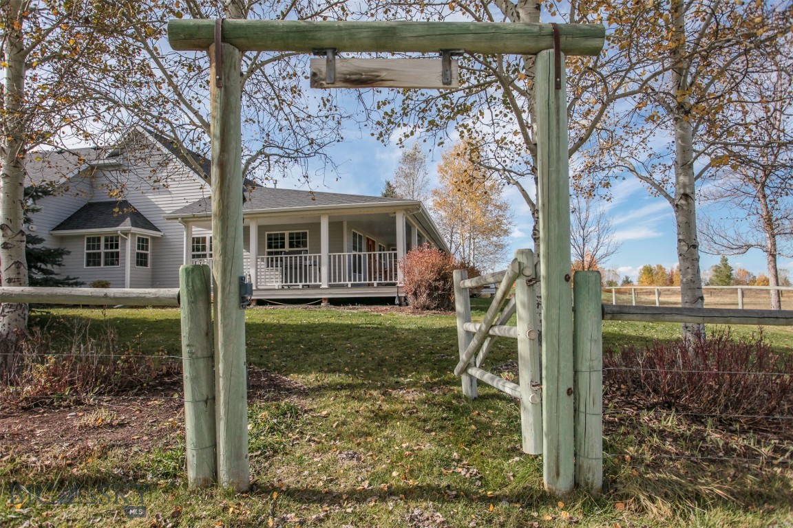 Bozeman, Montana 59718, United States, 3 Bedrooms Bedrooms, ,3 BathroomsBathrooms,Residential,Contingent,99866