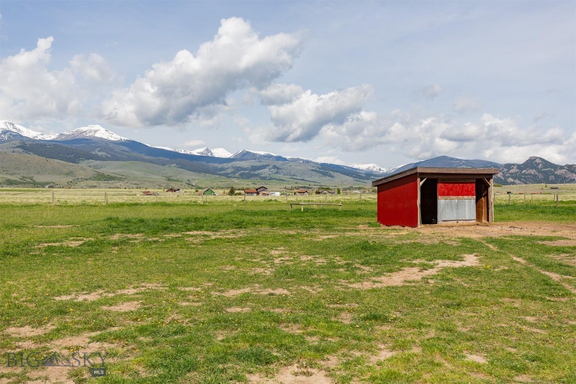 Shining Mountain West - Residential
