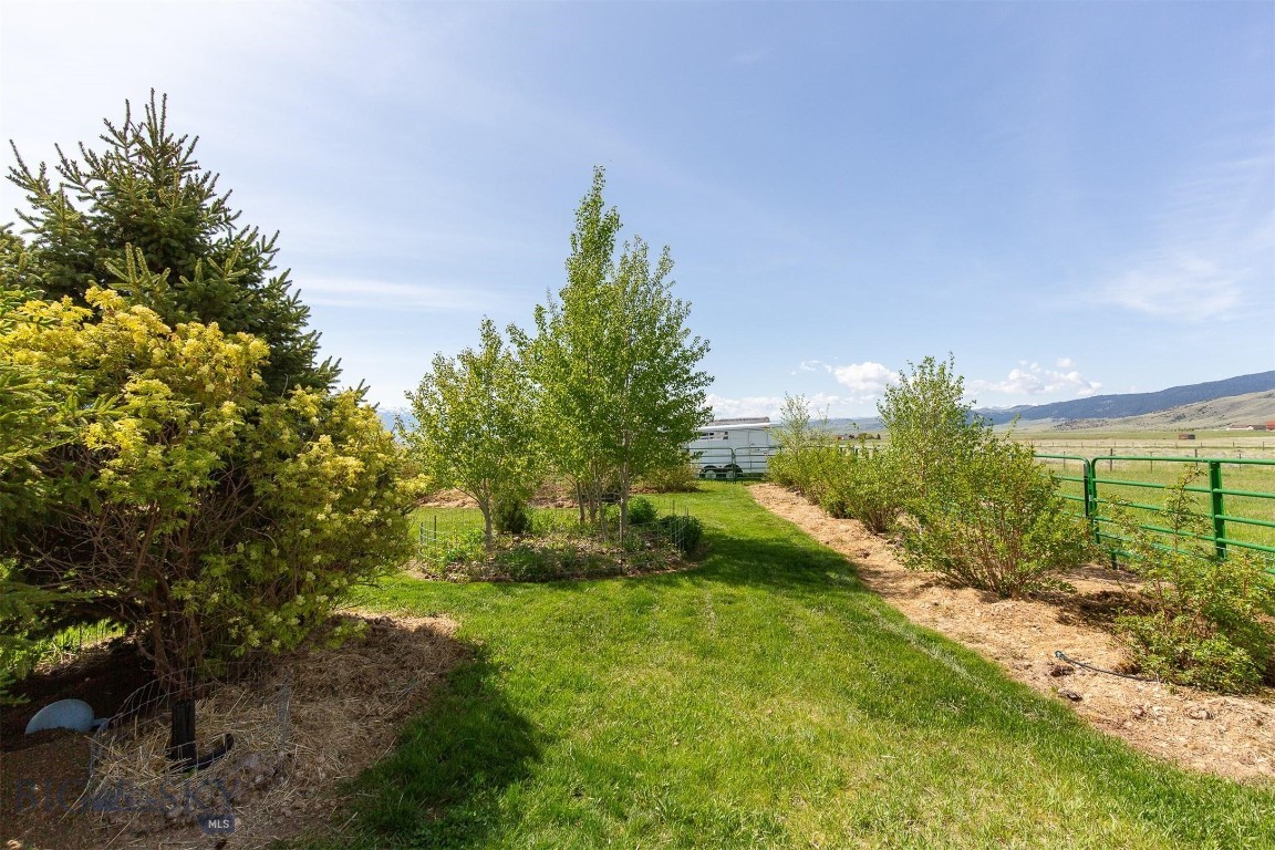 Shining Mountain West - Residential