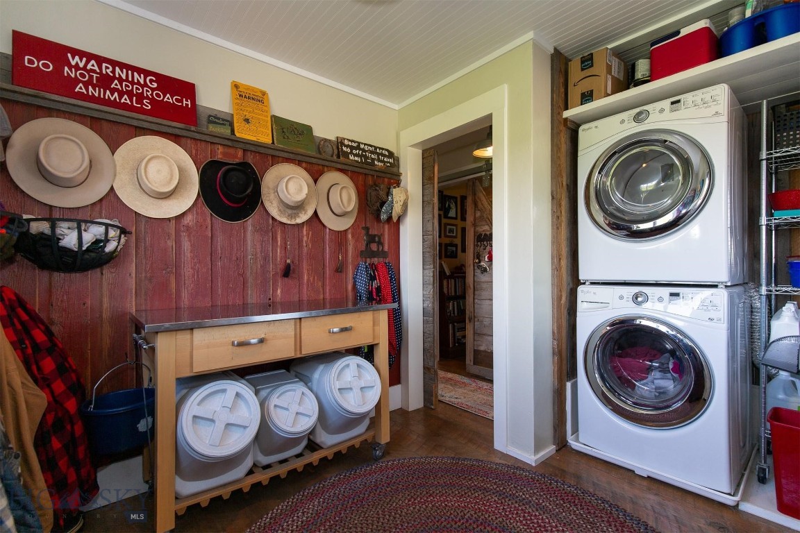 Shining Mountain West - Residential