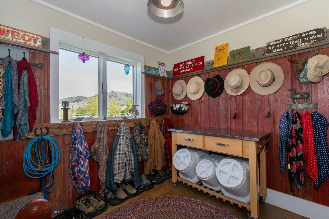 Shining Mountain West - Residential