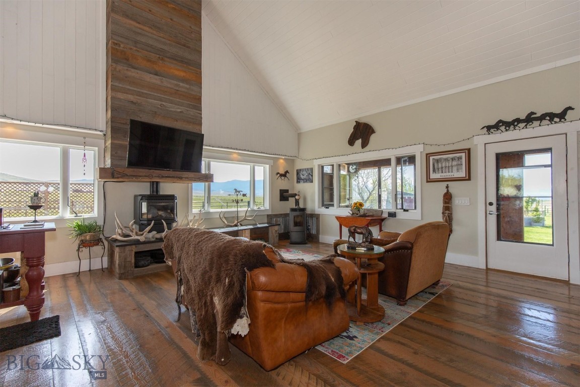 Shining Mountain West - Residential