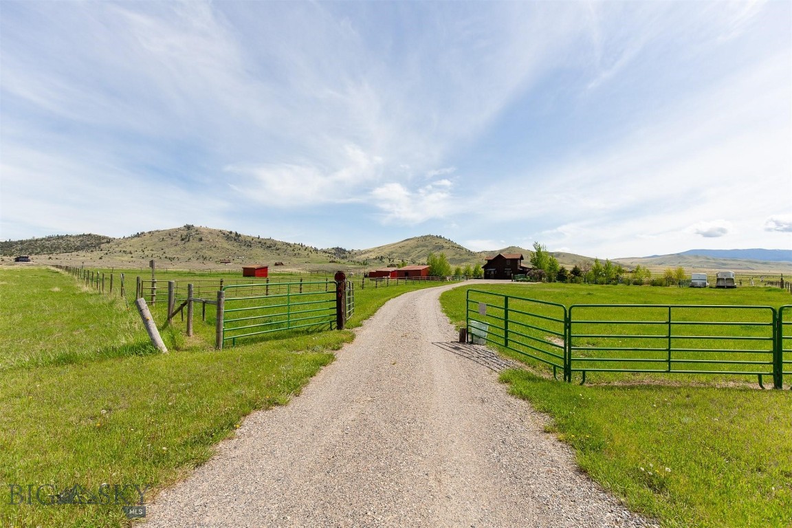 Shining Mountain West - Residential