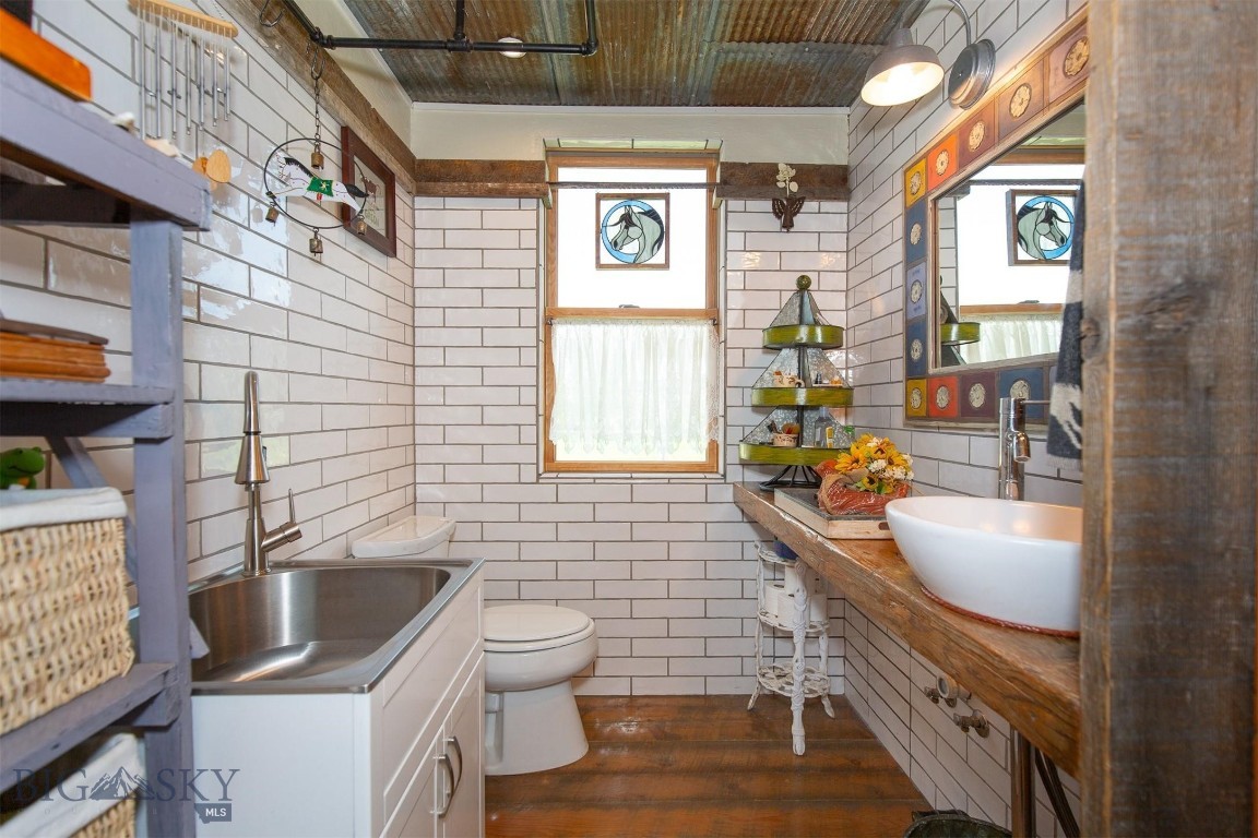 Shining Mountain West - Residential