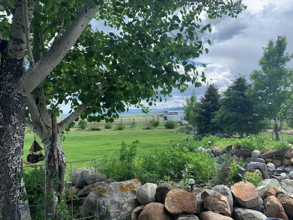 Shining Mountain West - Residential