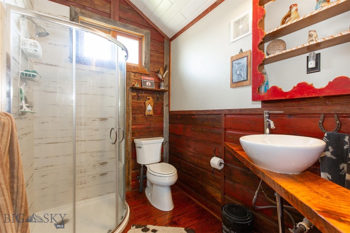 Shining Mountain West - Residential