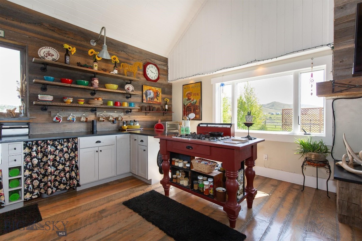 Shining Mountain West - Residential