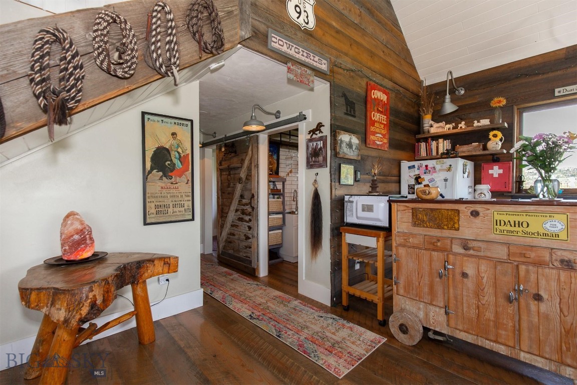 Shining Mountain West - Residential