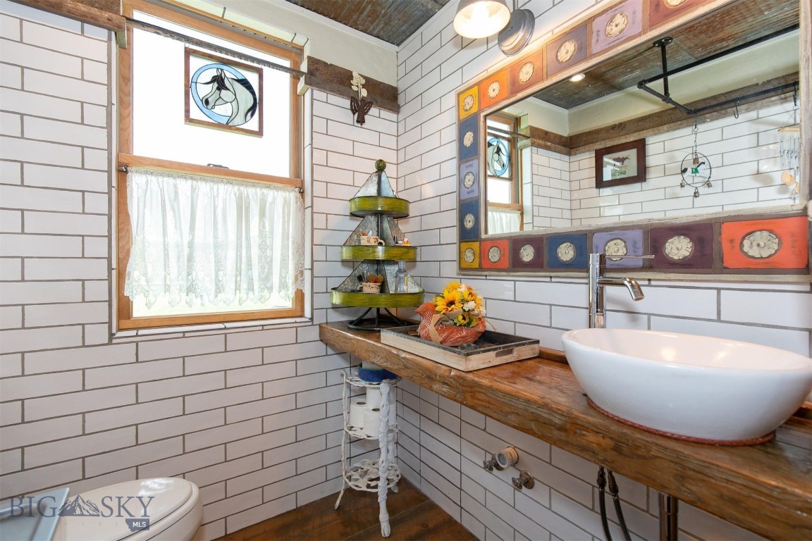 Shining Mountain West - Residential