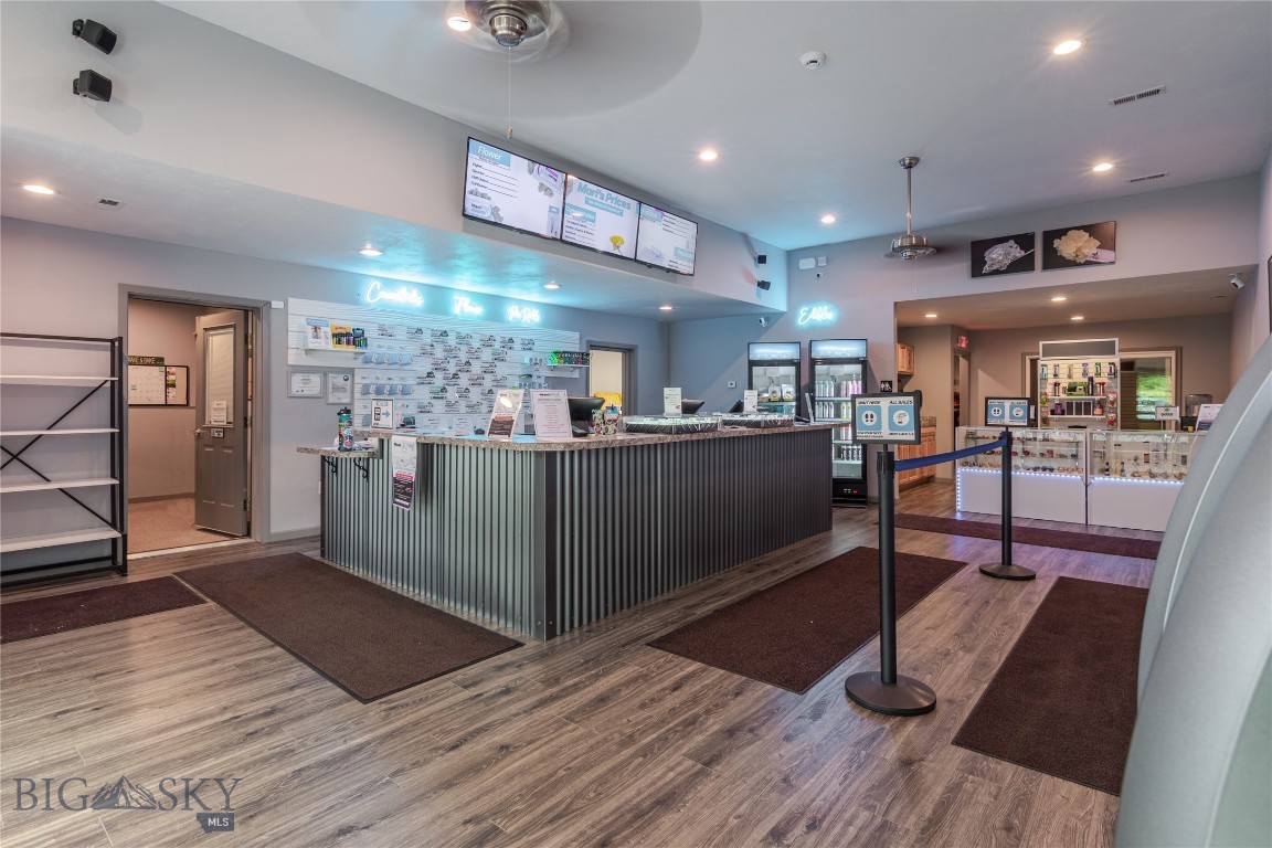 Butte, Montana 59701, United States, ,Commercial,Pending,92685