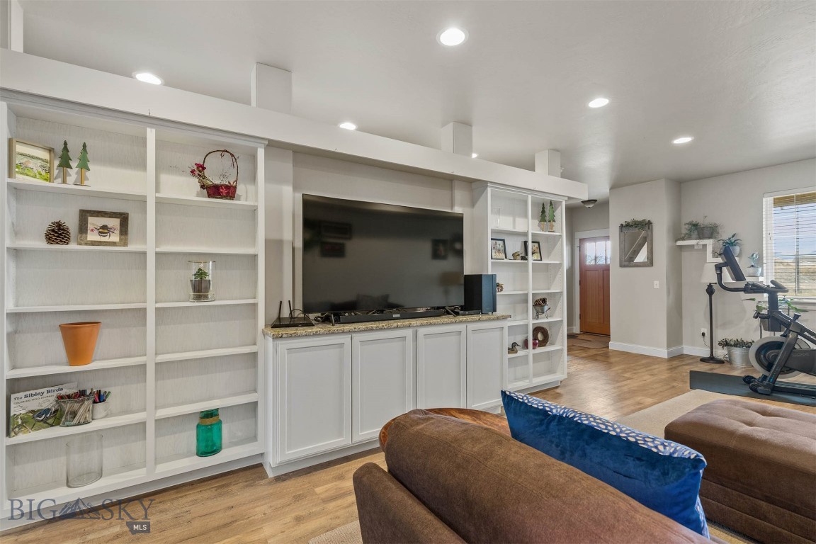 Valley West - Residential