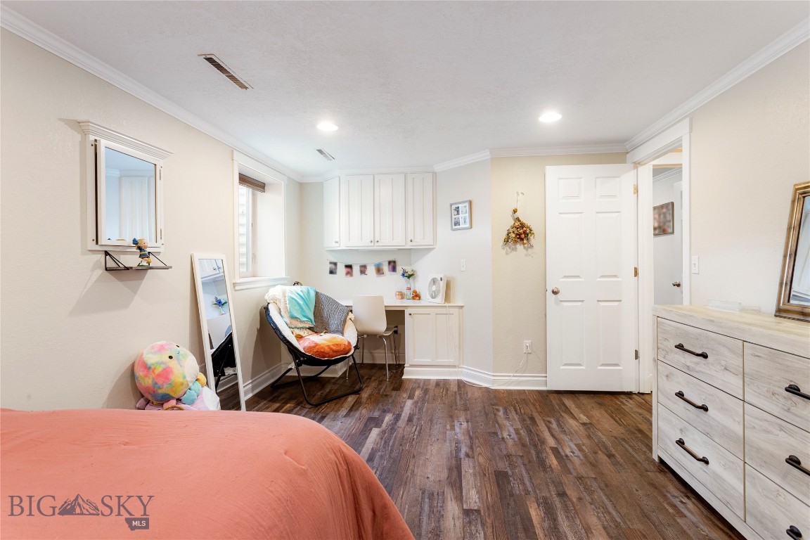 Butte, Montana 59701, United States, 6 Bedrooms Bedrooms, ,3 BathroomsBathrooms,Residential,Contingent,112511