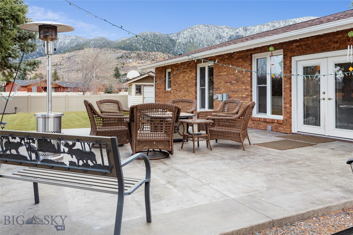 Butte, Montana 59701, United States, 6 Bedrooms Bedrooms, ,3 BathroomsBathrooms,Residential,Contingent,112511