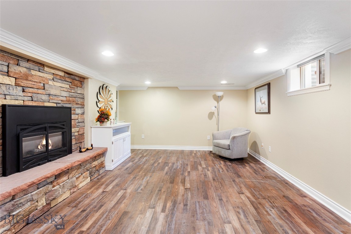 Butte, Montana 59701, United States, 6 Bedrooms Bedrooms, ,3 BathroomsBathrooms,Residential,Contingent,112511