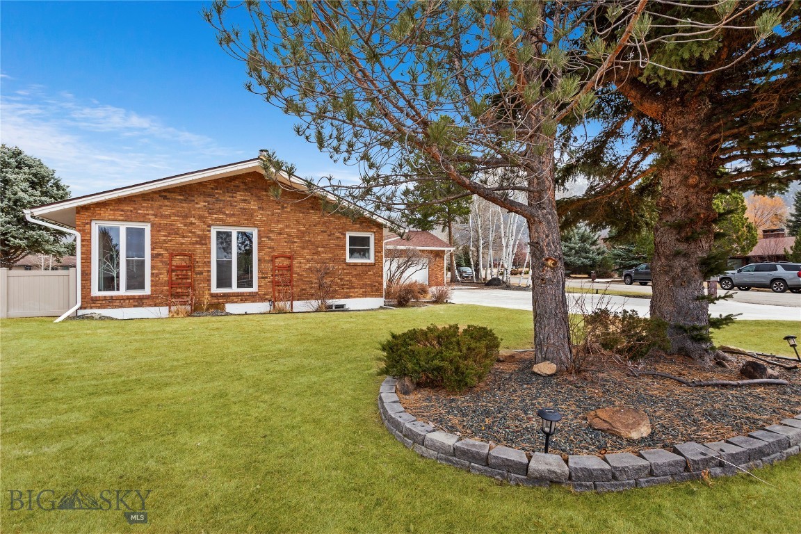 Butte, Montana 59701, United States, 6 Bedrooms Bedrooms, ,3 BathroomsBathrooms,Residential,Contingent,112511