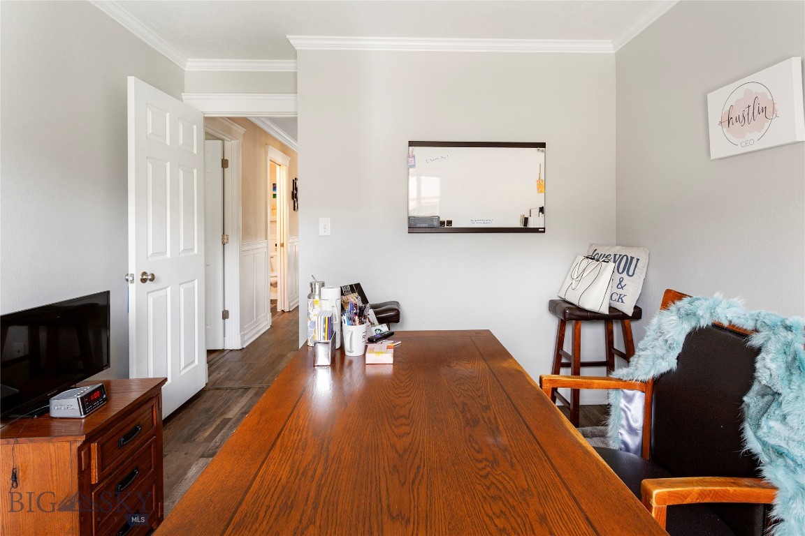 Butte, Montana 59701, United States, 6 Bedrooms Bedrooms, ,3 BathroomsBathrooms,Residential,Contingent,112511