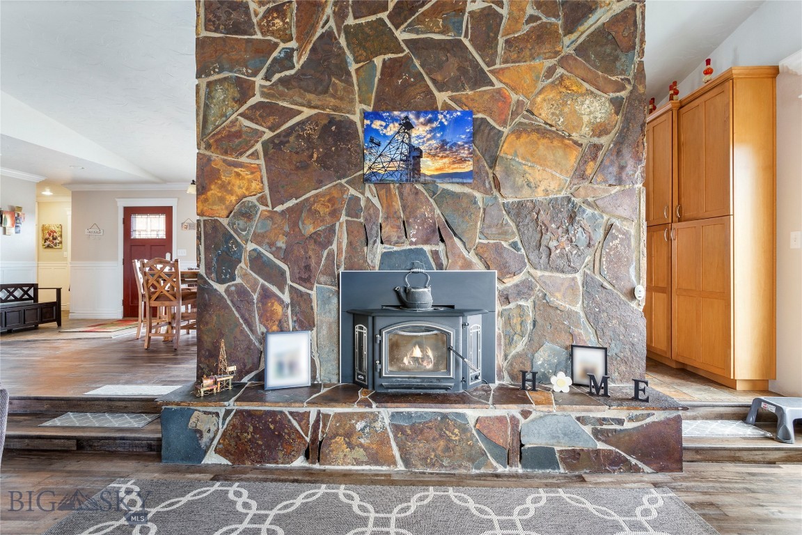 Butte, Montana 59701, United States, 6 Bedrooms Bedrooms, ,3 BathroomsBathrooms,Residential,Contingent,112511