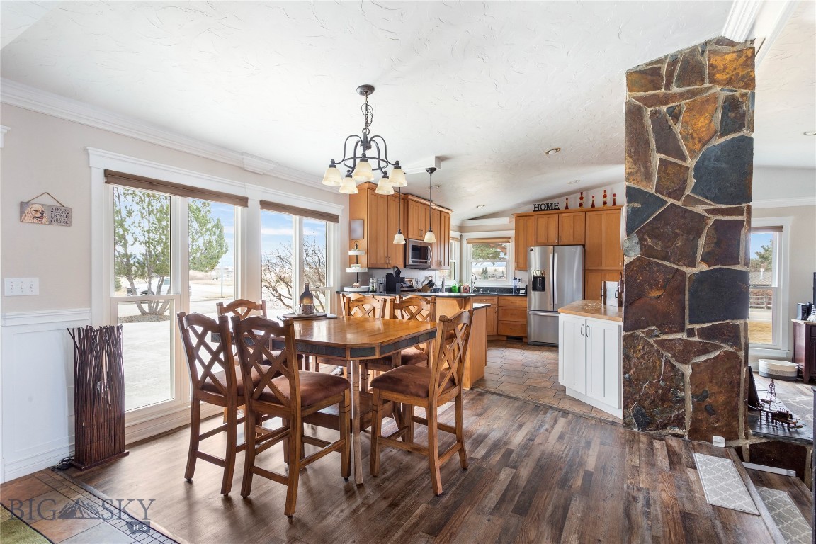 Butte, Montana 59701, United States, 6 Bedrooms Bedrooms, ,3 BathroomsBathrooms,Residential,Contingent,112511