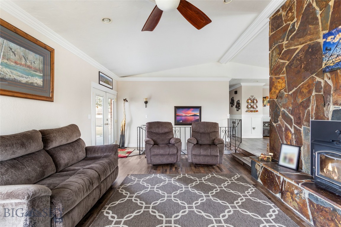 Butte, Montana 59701, United States, 6 Bedrooms Bedrooms, ,3 BathroomsBathrooms,Residential,Contingent,112511