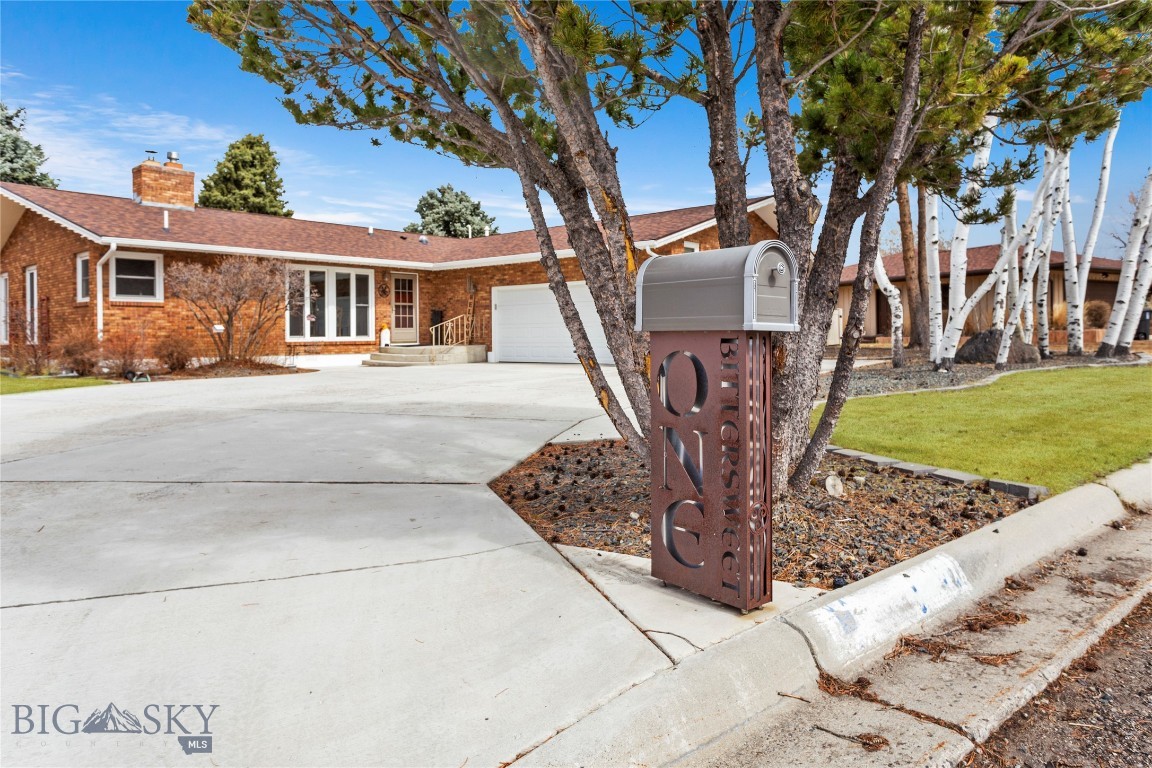 Butte, Montana 59701, United States, 6 Bedrooms Bedrooms, ,3 BathroomsBathrooms,Residential,Contingent,112511