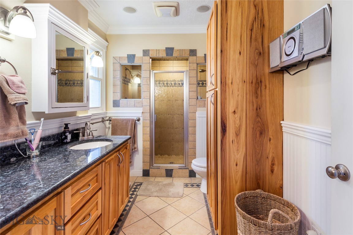 Butte, Montana 59701, United States, 6 Bedrooms Bedrooms, ,3 BathroomsBathrooms,Residential,Contingent,112511