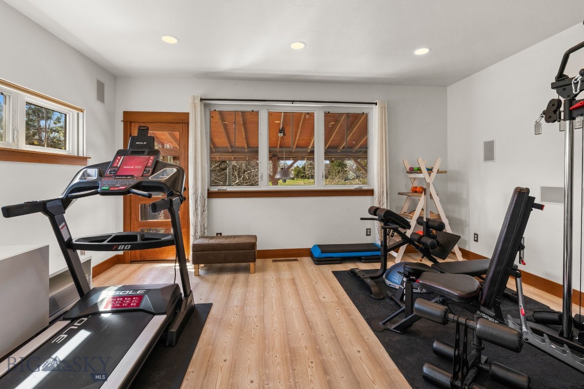 Bozeman, Montana 59715, United States, 4 Bedrooms Bedrooms, ,5 BathroomsBathrooms,Residential,Contingent,118276