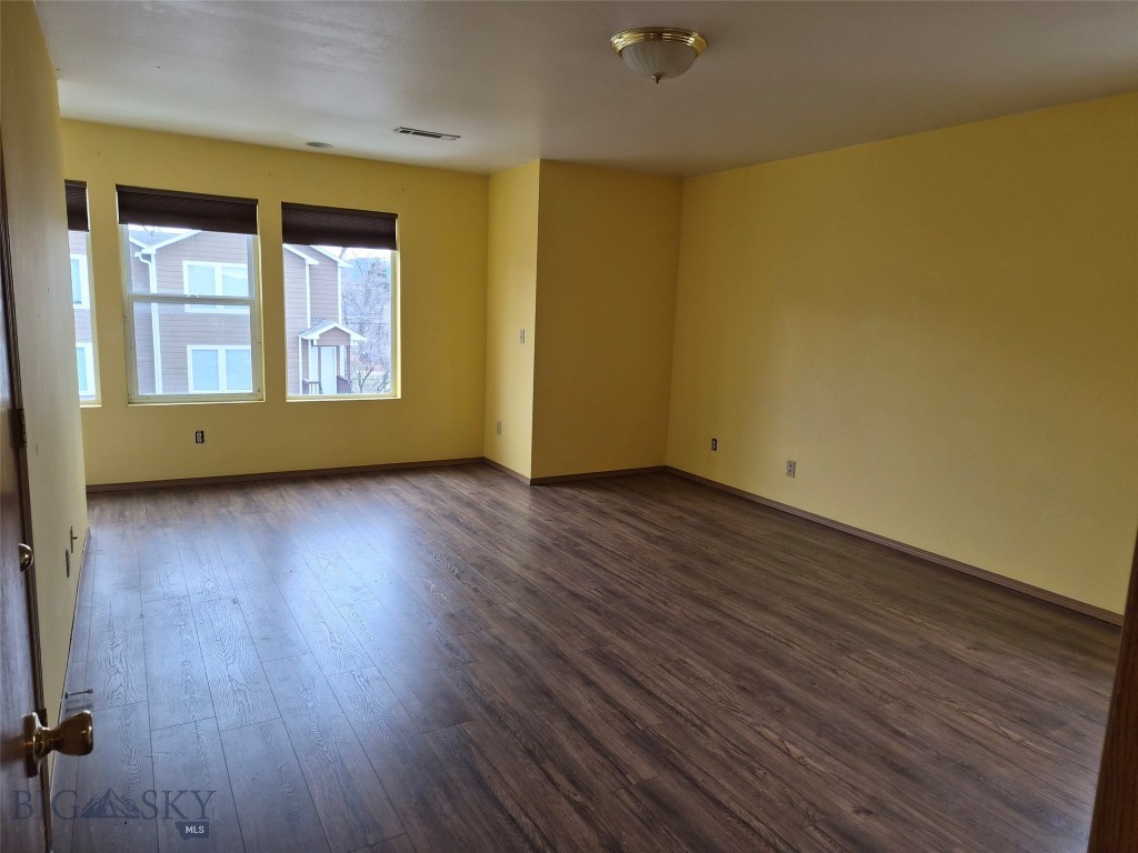 Hawks Ridge Condo - Residential