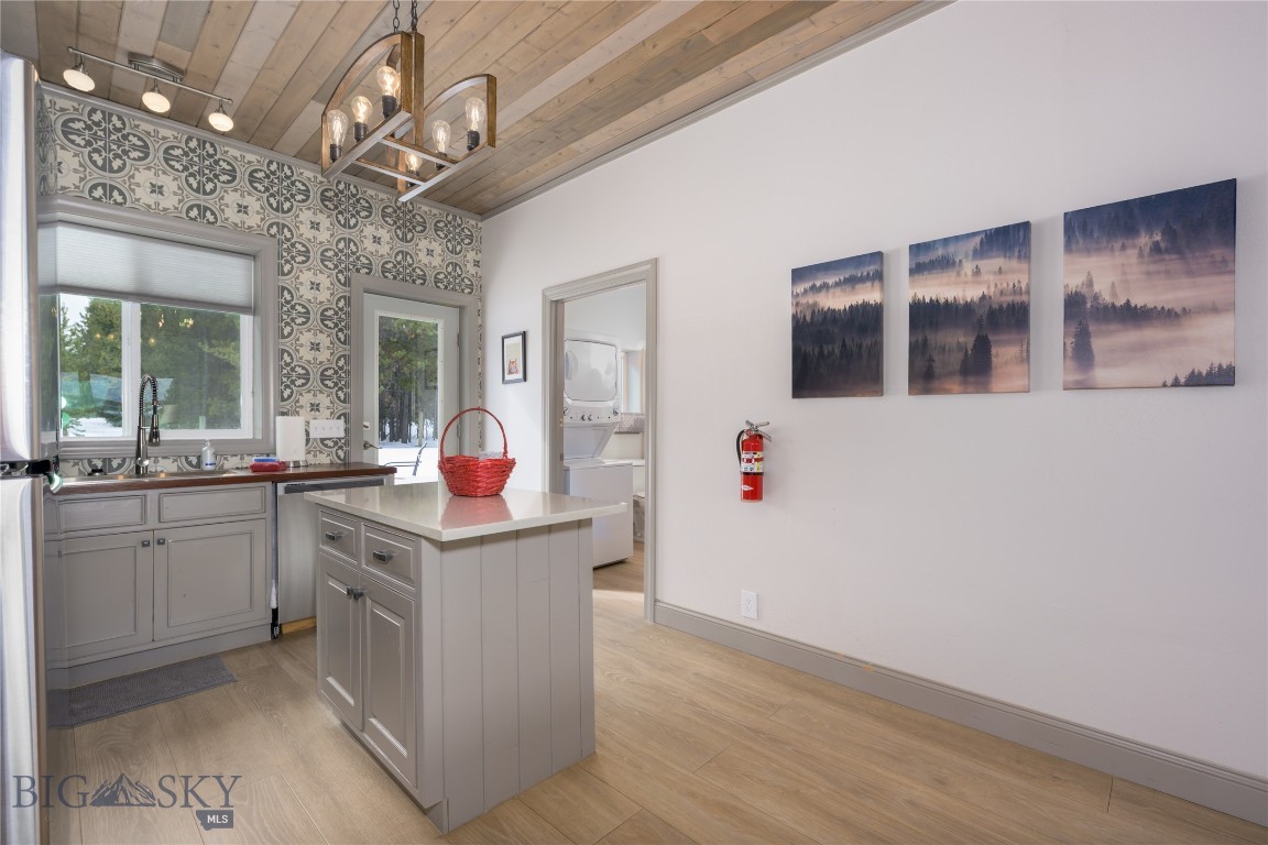 Lake View - Residential