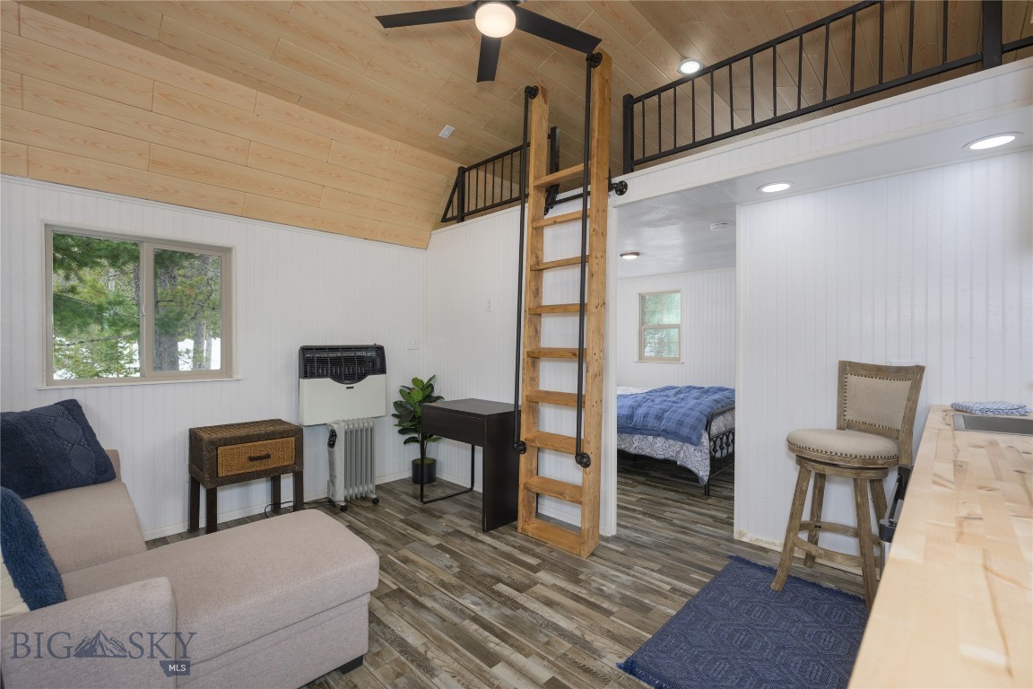 Lake View - Residential