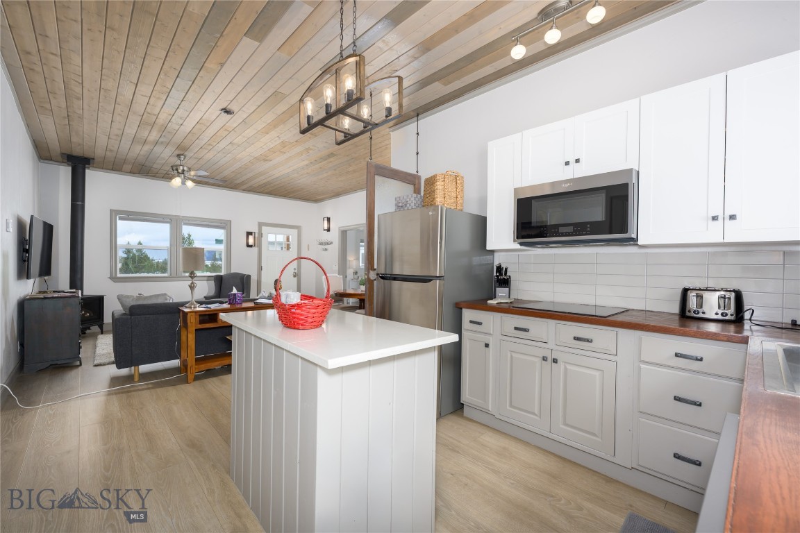 Lake View - Residential