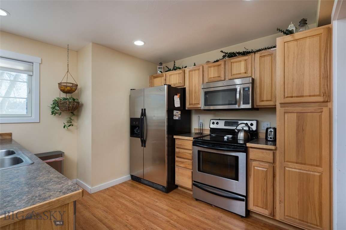 Falcon Hollow - Residential