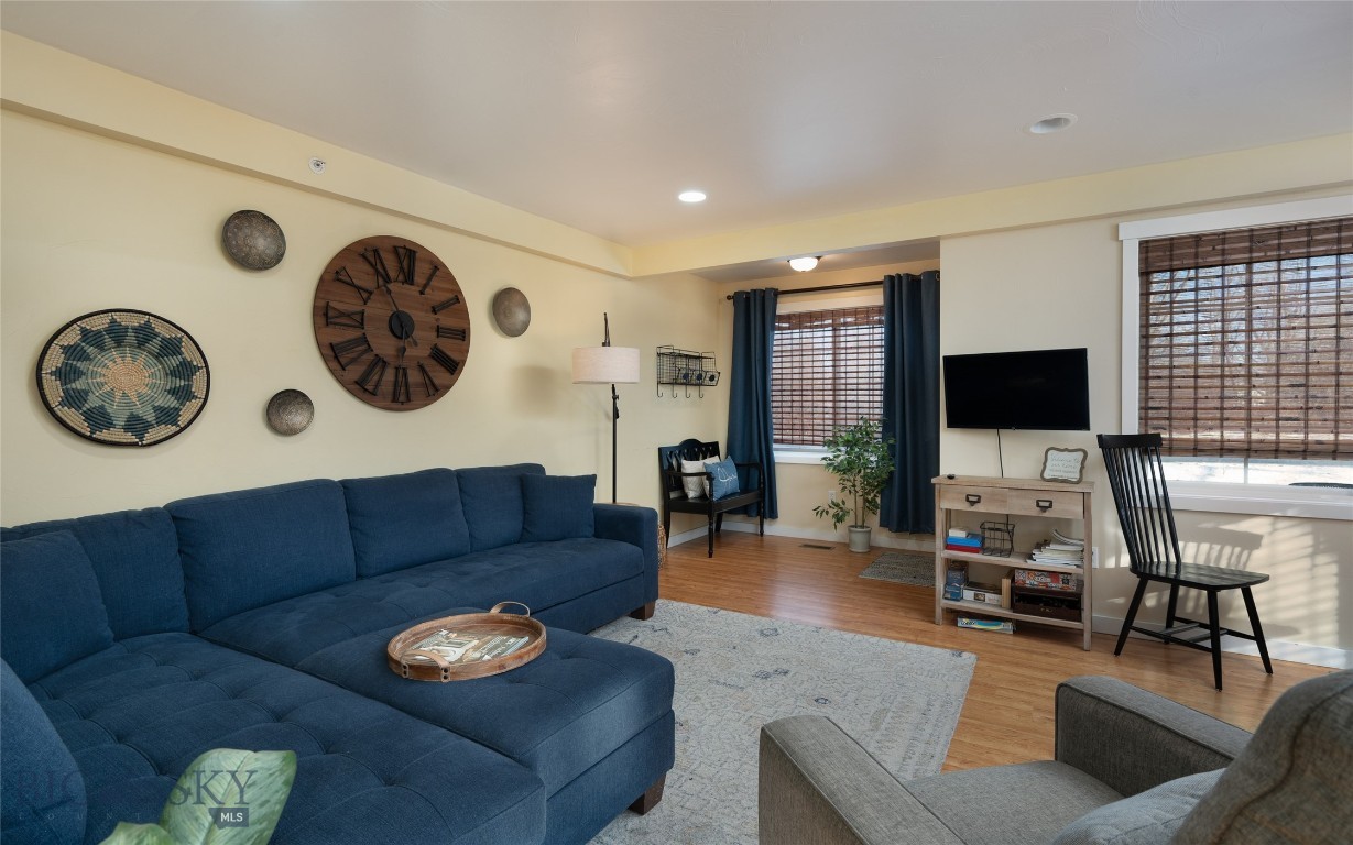 Falcon Hollow - Residential