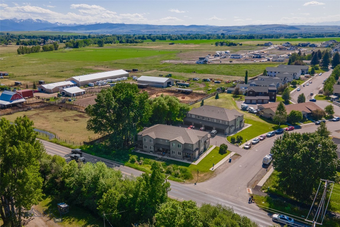 Falcon Hollow - Residential