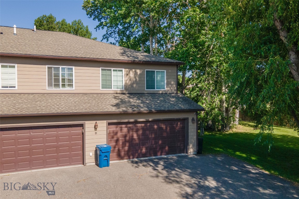 Falcon Hollow - Residential