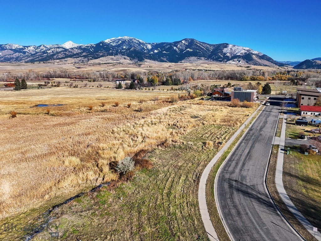 Gallatin Park - Land