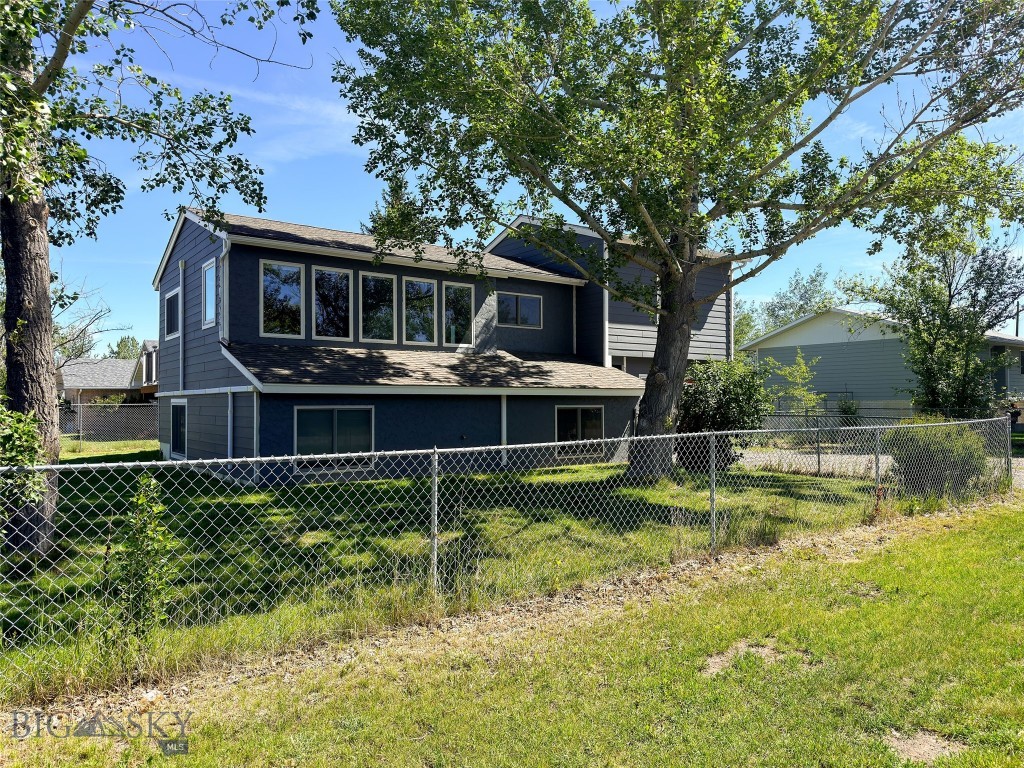 703 Mayfair