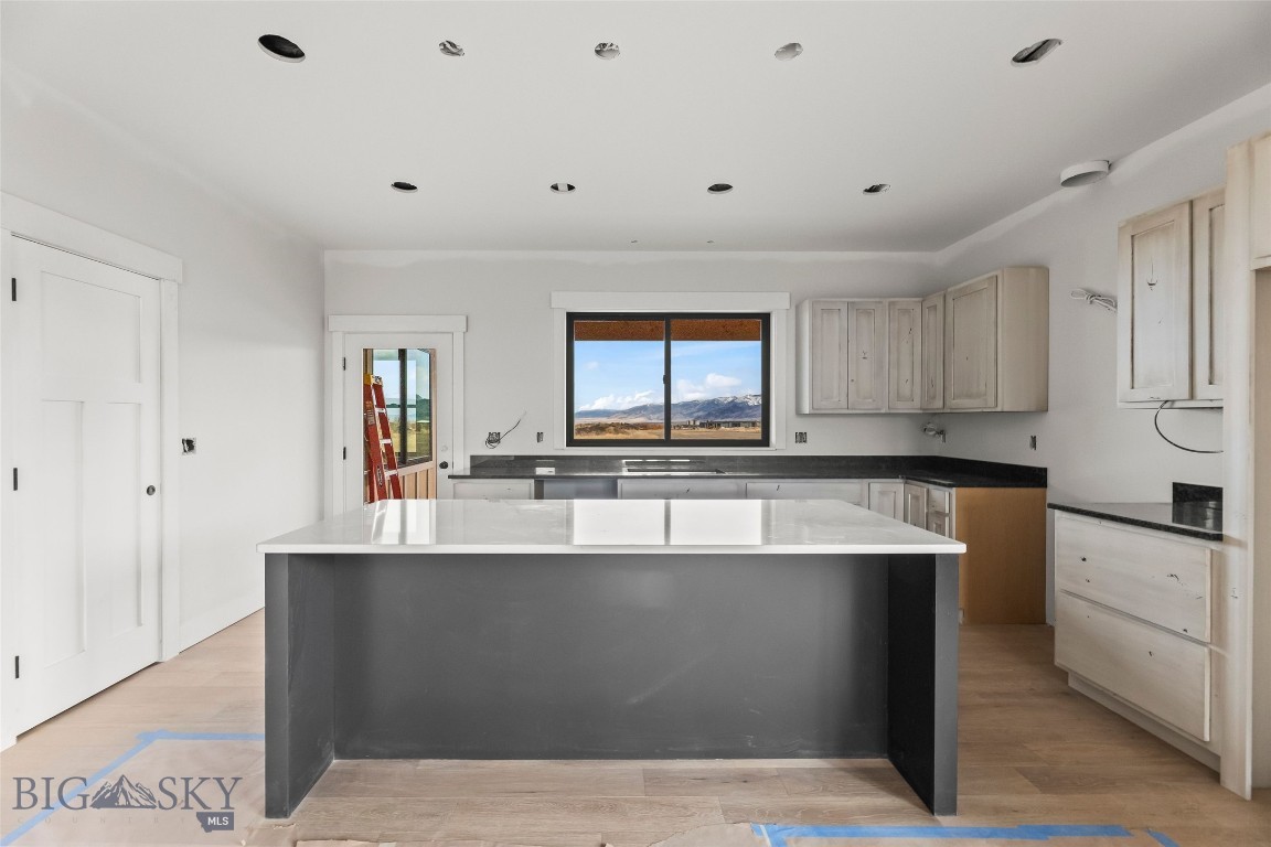 1521 Cambridge Drive