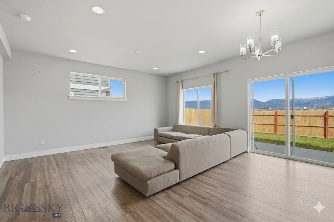 Cloverleaf Meadows - Residential