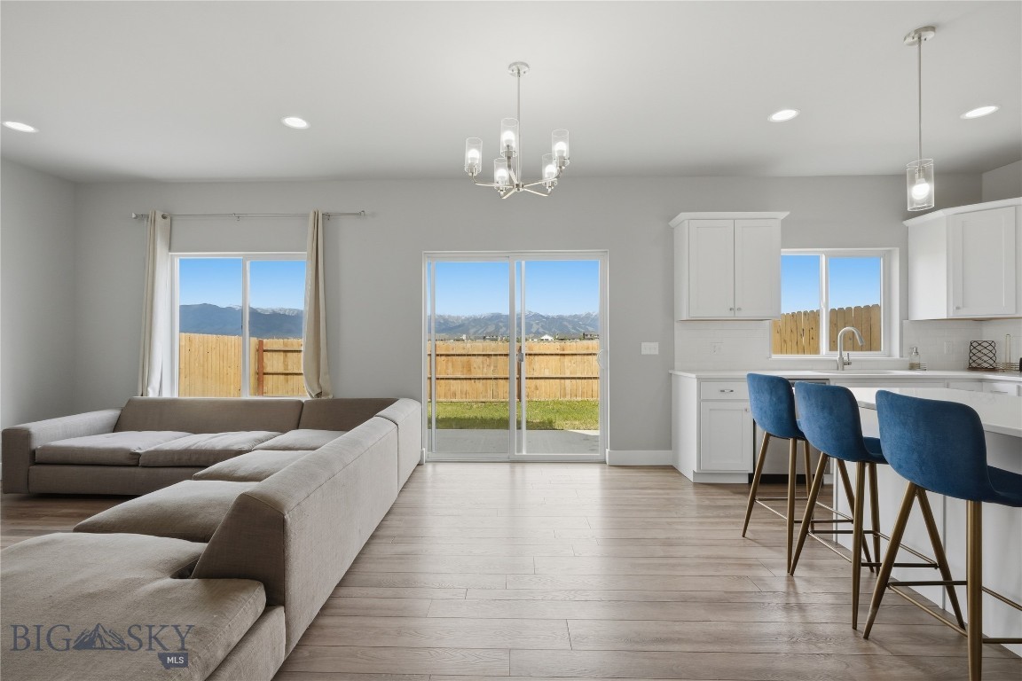 Cloverleaf Meadows - Residential