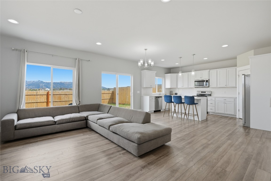 Cloverleaf Meadows - Residential