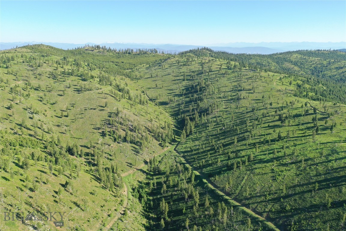 1,2,3,16 Garnet Range