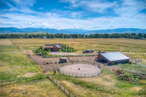 11762 Gooch Hill Road Gallatin Gateway MT 59730