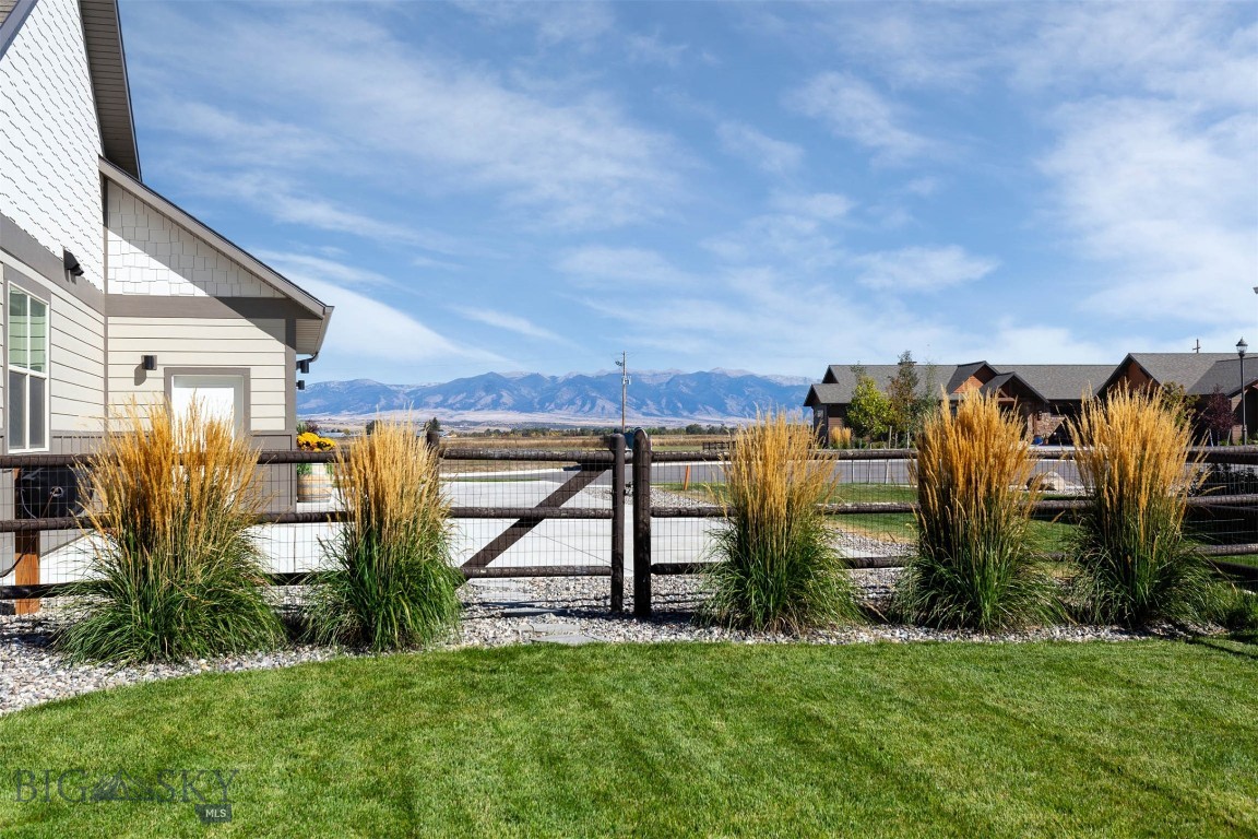 Pioneer Crossing - Residential